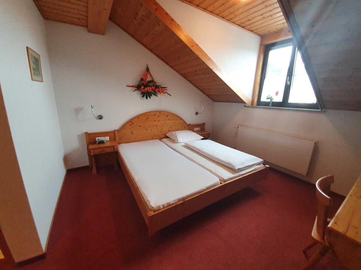 Fischbachtal Landgasthof Brunnenwirt Zum Meenzer מראה חיצוני תמונה